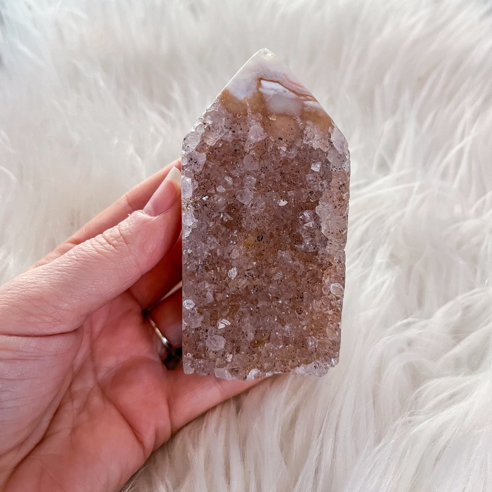 Druzy agate tower
